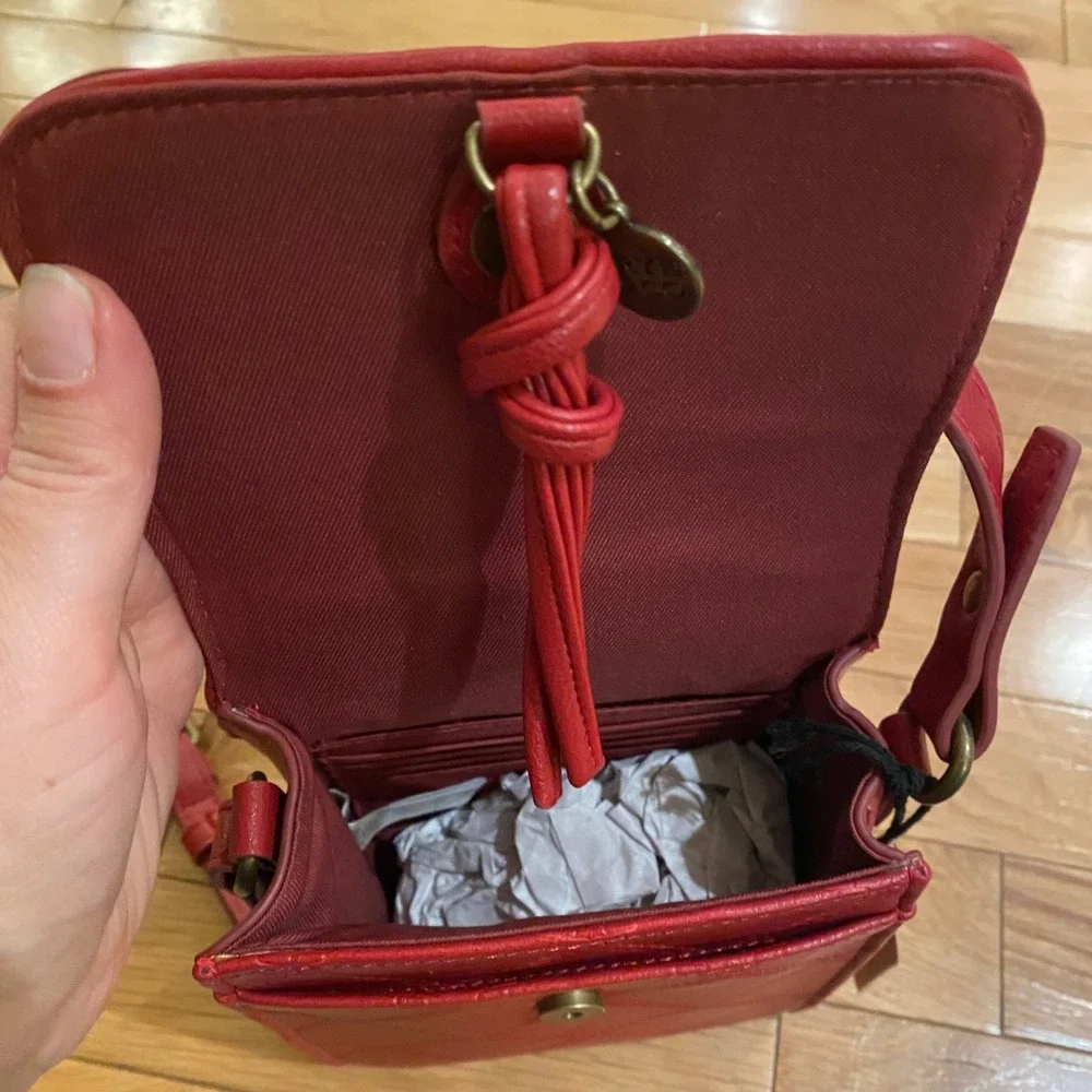 FRYE AND CO. Crossbody‎ Bag Red Leather Remi Cellie Whipstitch Quilted